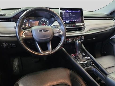 Used 2022 Jeep Compass Limited w/ Sun and Sound Group image 17