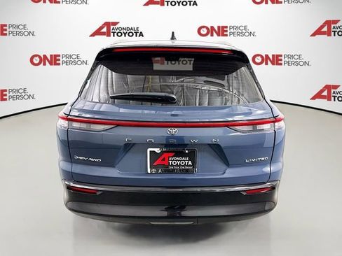 Certified 2025 Toyota Crown Signia AWD/4WD image 6
