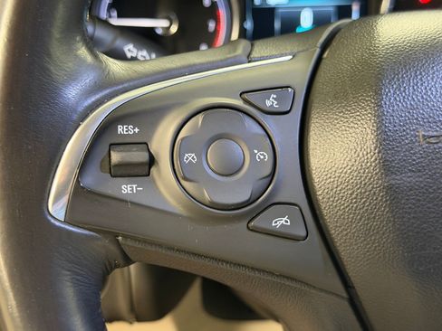 Used 2019 Buick Enclave Essence AWD/4WD image 14