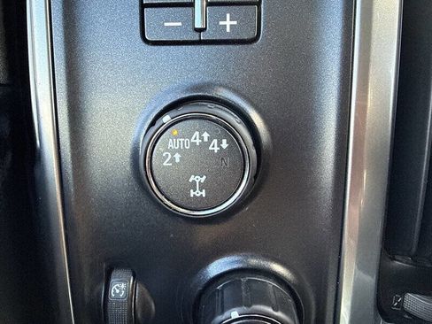 Used 2018 Chevrolet Silverado 1500 LT w/ All Star Edition image 26