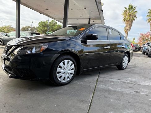 Used 2019 Nissan Sentra S image 30