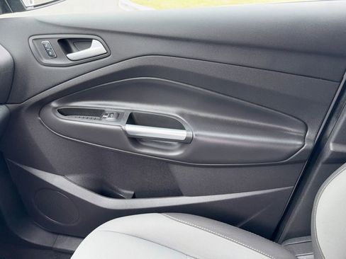 Used 2016 Ford C-MAX SE w/ Interior Protection Package image 23