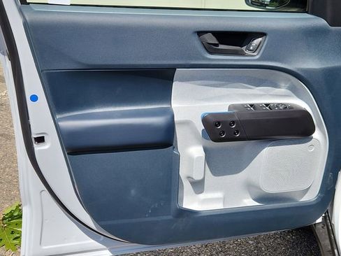 New 2025 Ford Maverick XLT w/ XLT Luxury Package image 7