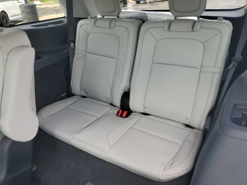 New 2026 Lincoln Aviator Reserve image 27