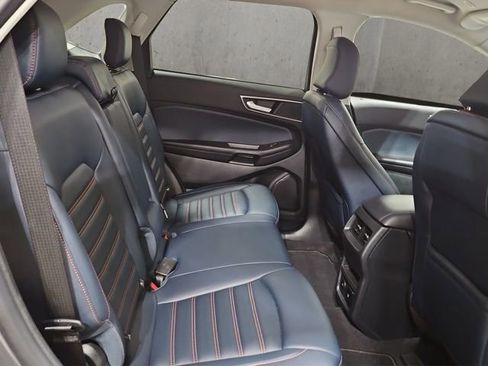Used 2023 Ford Edge SEL w/ Sport Appearance Package AWD/4WD image 17