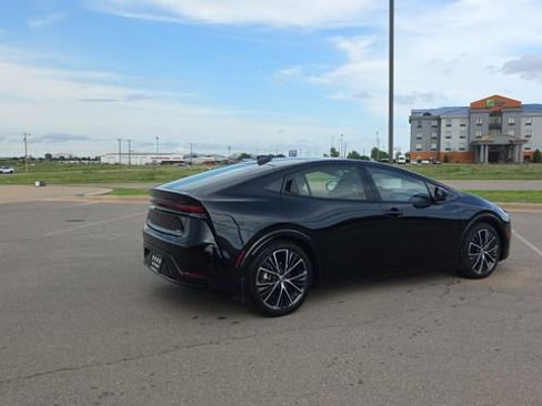 Used 2024 Toyota Prius Limited w/ Limited Premium Package FWD image 6