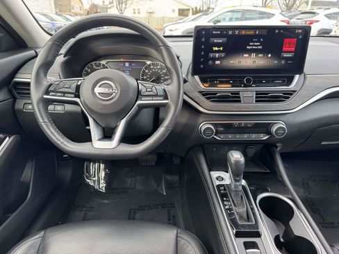 Used 2024 Nissan Altima 2.5 SL image 15