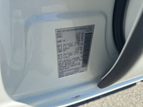 Used 2025 Nissan Frontier SV w/ SV Convenience Package RWD image 30
