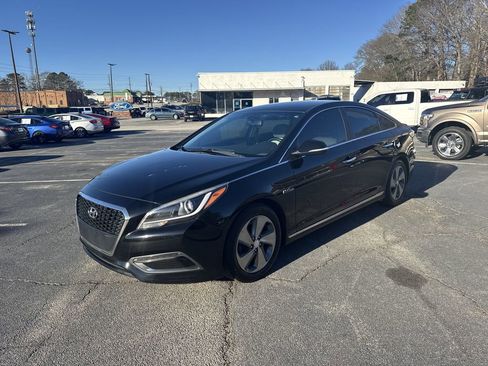 Used 2017 Hyundai Sonata Limited image 3