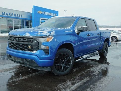 Used 2024 Chevrolet Silverado 1500 Custom w/ Turbomax Blackout Package AWD/4WD image 2