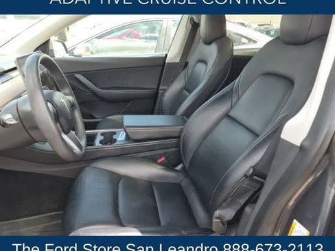 Used 2022 Tesla Model Y Performance AWD/4WD image 10