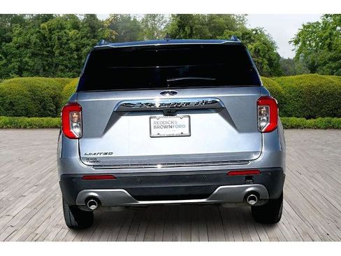 Certified 2024 Ford Explorer Limited image 5