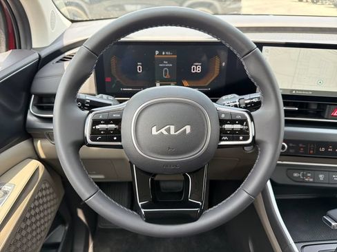New 2026 Kia Carnival FWD image 10