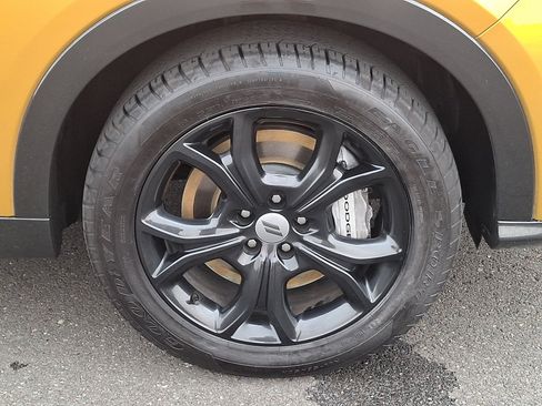 Certified 2024 Dodge Hornet R/T Plus w/ R/T Blacktop Package AWD/4WD image 8