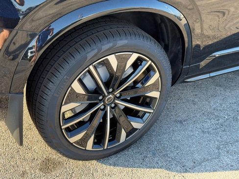 New 2026 Volvo XC90 B6 Ultra w/ Lounge Package image 4