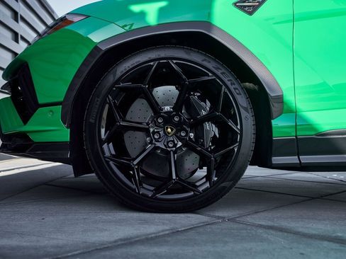 Used 2024 Lamborghini Urus Performante image 3