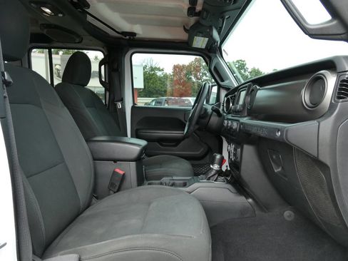 Used 2018 Jeep Wrangler Unlimited Sport S AWD/4WD image 11