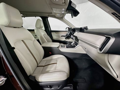 Used 2024 MAZDA CX-90 Plug-In Hybrid w/ Premium Plus AWD/4WD image 34