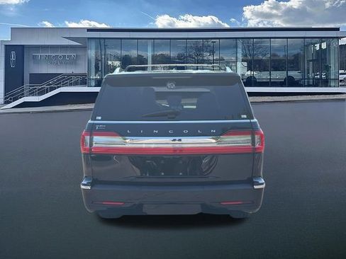 Used 2021 Lincoln Navigator L Reserve w/ Luxury Package AWD/4WD image 7