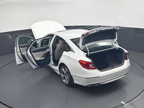 Used 2018 Honda Accord Touring image 41