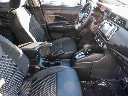 Used 2020 Nissan Versa S image 18