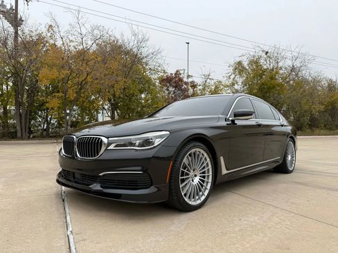 Used 2019 BMW ALPINA B7 xDrive w/ Luxury Rear Seating Package image 2