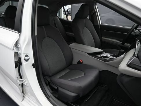 Used 2024 Toyota Camry LE FWD image 28