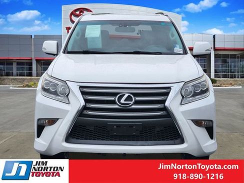 Used 2016 Lexus GX 460 w/ Navigation Package AWD/4WD image 2