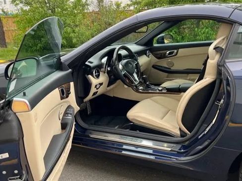 Used 2014 Mercedes-Benz SLK 250 image 23