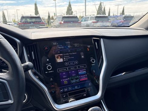 Used 2021 Subaru Outback Limited w/ Popular Package #2 image 3