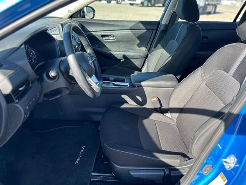 Certified 2025 Nissan Sentra SV FWD image 14