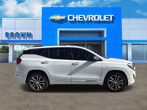 Used 2018 GMC Terrain Denali w/ Advanced Safety Package image 2