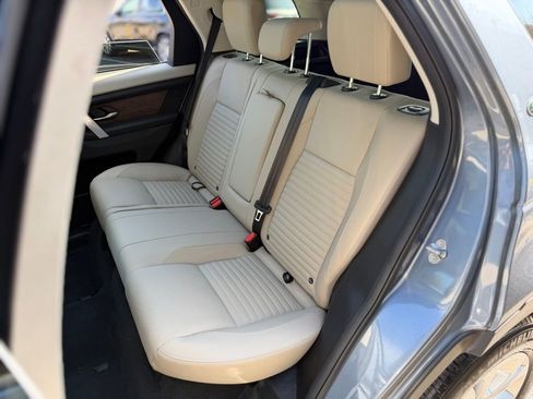 Used 2023 Land Rover Discovery Sport S image 30