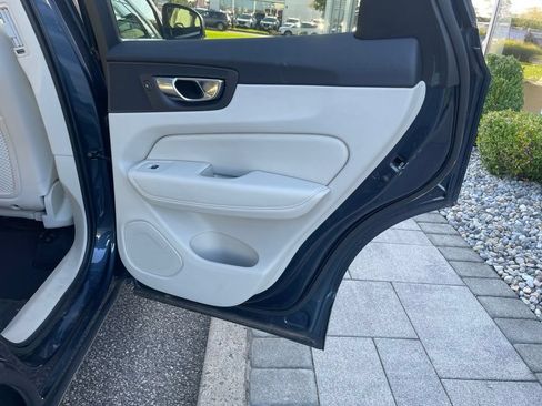 Used 2023 Volvo XC60 B5 Plus w/ Climate Package AWD/4WD image 13