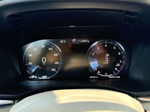 Used 2021 Volvo XC60 T5 Inscription w/ Advanced Package image 27