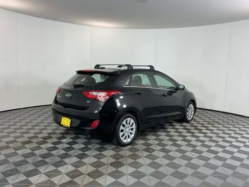 Used 2016 Hyundai Elantra GT FWD image 5