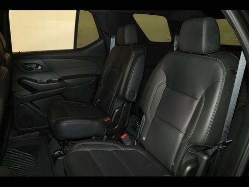 Used 2023 Chevrolet Traverse LT w/ LT Premium Package AWD/4WD image 31
