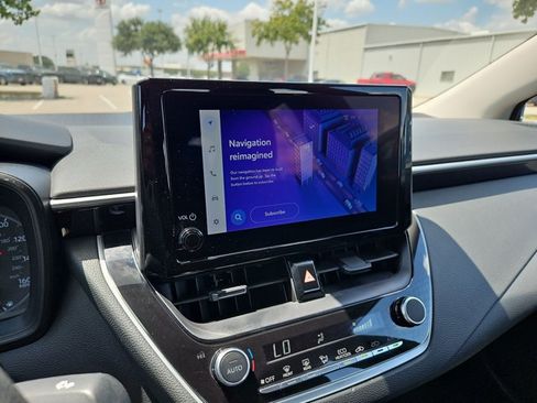 Used 2024 Toyota Corolla LE FWD image 12