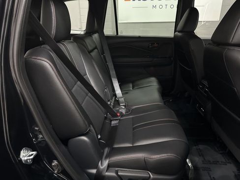 Used 2025 Honda Passport TrailSport image 34