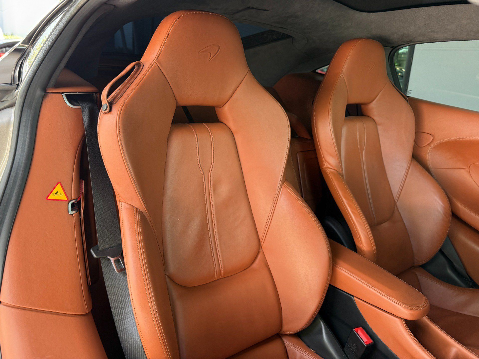 Used 2017 McLaren 570S RWD image 25