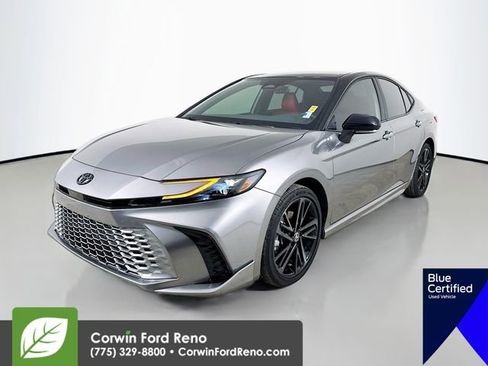 Used 2025 Toyota Camry XSE image 4