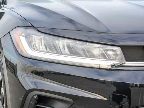 New 2026 Volkswagen Jetta Sport FWD image 4