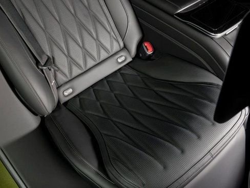 Used 2025 Mercedes-Benz S 63 AMG S image 30