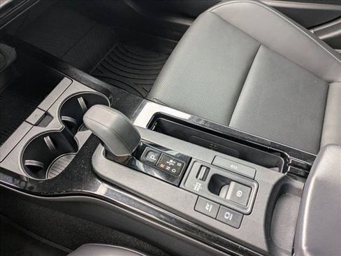 Used 2023 Toyota Prius Limited FWD image 12