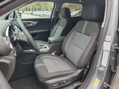 Used 2025 Chevrolet Blazer LT FWD image 14