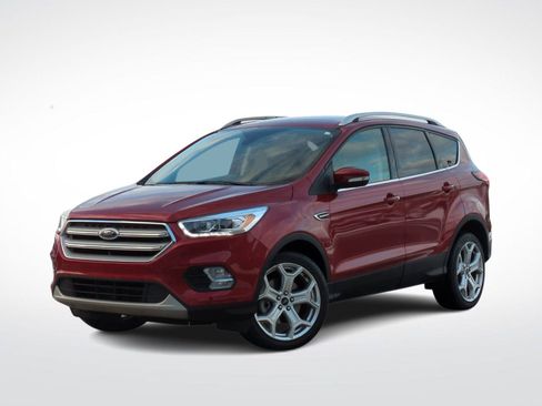 Used 2019 Ford Escape Titanium w/ U9j03 - Titanium Tow Package image 1