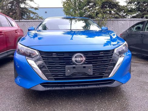 Used 2024 Nissan Sentra SV FWD image 29