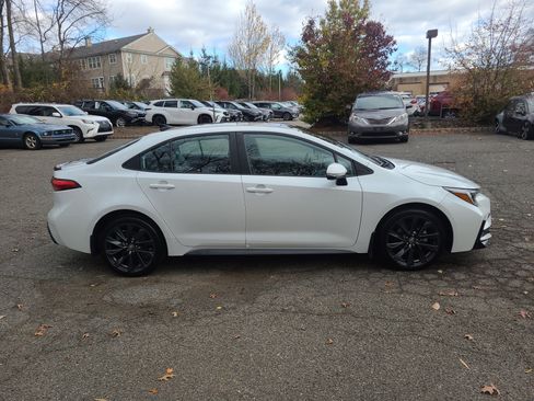 Used 2023 Toyota Corolla XSE image 4