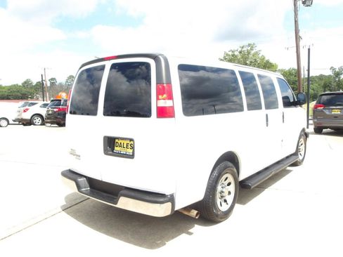 Used 2014 Chevrolet Express 1500 LT w/ LT Preferred Equipment Group RWD image 11