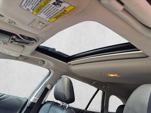 Used 2022 Subaru Outback Limited AWD/4WD image 16